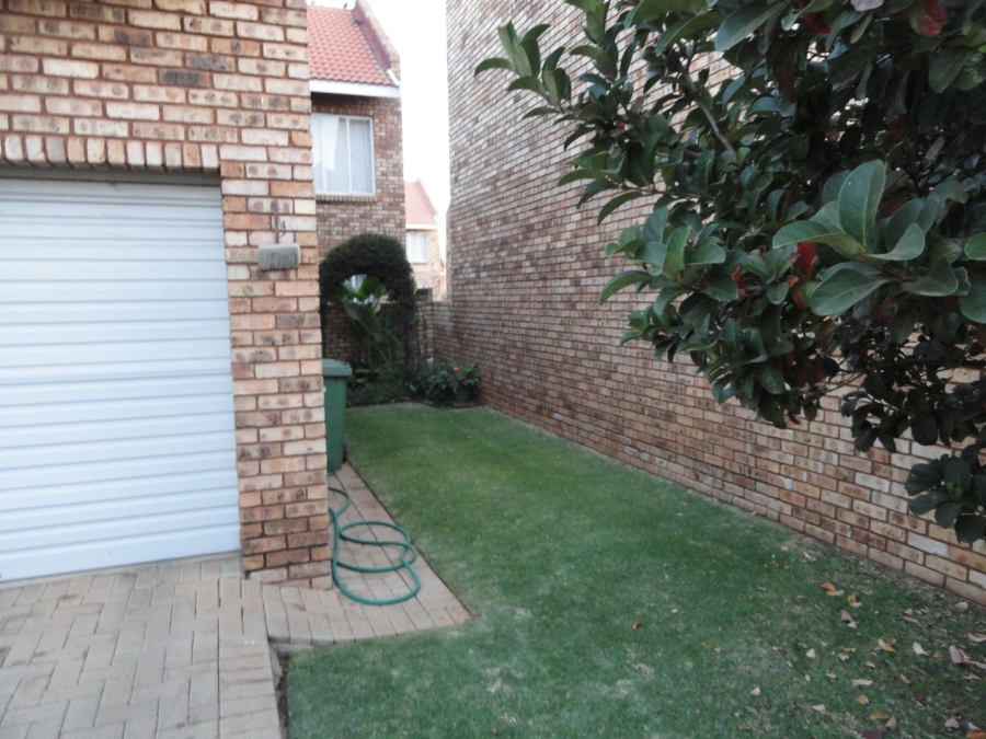 To Let 2 Bedroom Property for Rent in Baillie Park North West